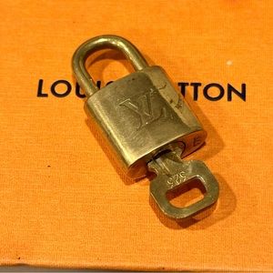Vintage Louis Vuitton Lock and Key #323